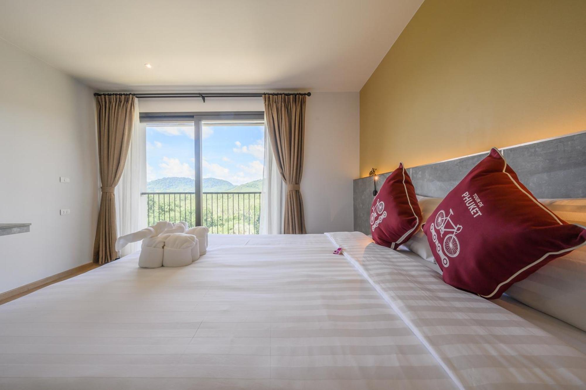Tour De Phuket Hotel - SHA Plus Thalang Buitenkant foto