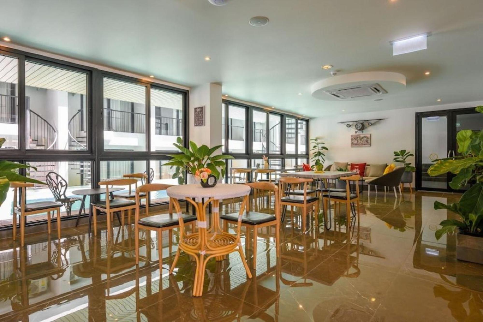 Tour De Phuket Hotel - SHA Plus Thalang Buitenkant foto