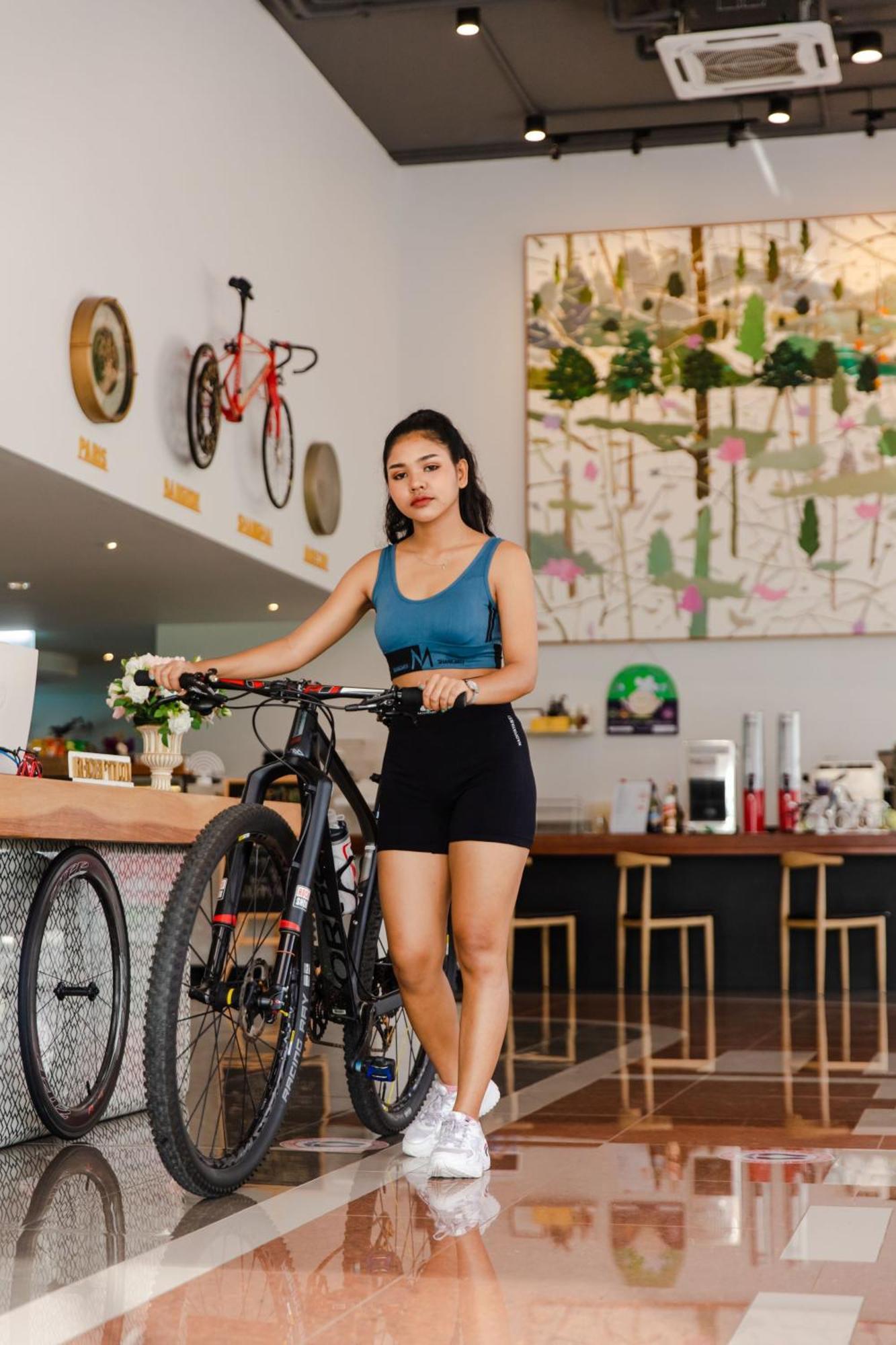 Tour De Phuket Hotel - SHA Plus Thalang Buitenkant foto