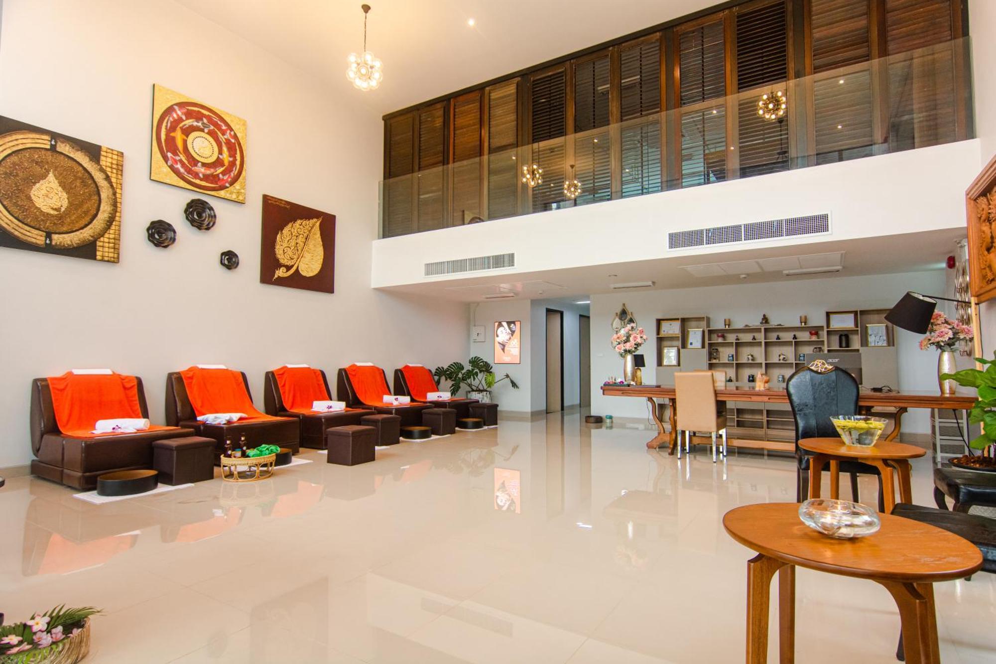 Tour De Phuket Hotel - SHA Plus Thalang Buitenkant foto
